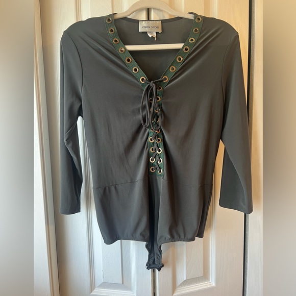 Caren sport women’s green army Long Sleeve Bodysuit with Lace Up Front size 1XL - Picture 3 of 10